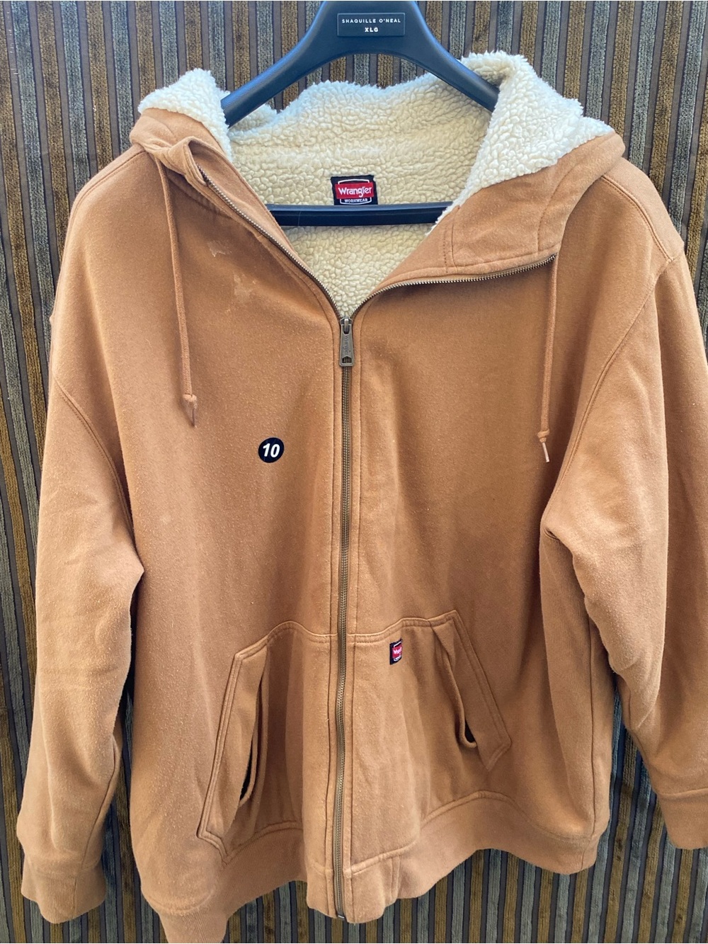 Wrangler Red Logo Workwear Label on Cream Sherpa